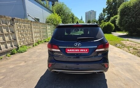 Hyundai Santa Fe III рестайлинг, 2017 год, 2 100 000 рублей, 5 фотография
