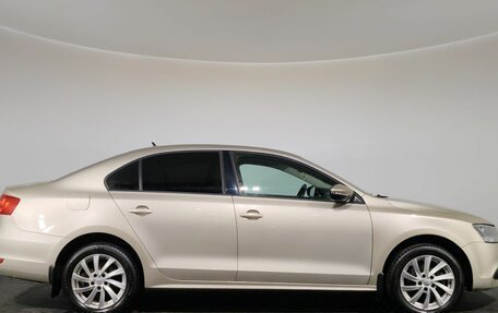Volkswagen Jetta VI, 2012 год, 930 000 рублей, 4 фотография