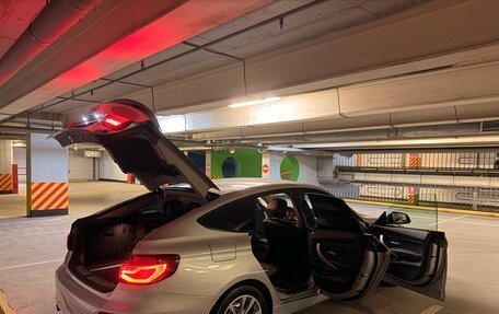 BMW 3 серия, 2019 год, 2 300 000 рублей, 17 фотография