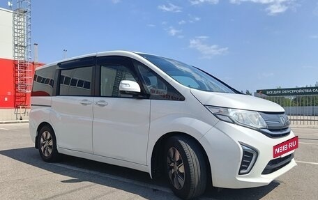 Honda Stepwgn IV, 2016 год, 1 750 000 рублей, 2 фотография