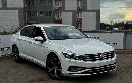 Volkswagen Passat B8 рестайлинг, 2020 год, 2 249 000 рублей, 3 фотография