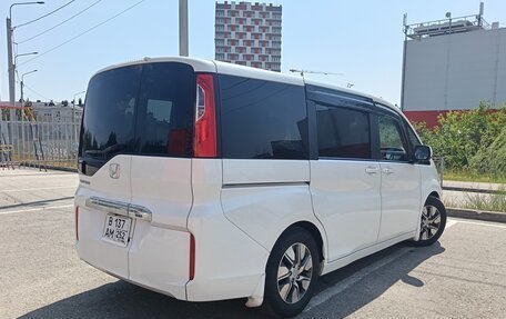 Honda Stepwgn IV, 2016 год, 1 750 000 рублей, 10 фотография