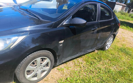 Hyundai Solaris II рестайлинг, 2013 год, 350 000 рублей, 6 фотография