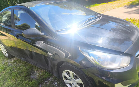 Hyundai Solaris II рестайлинг, 2013 год, 350 000 рублей, 5 фотография
