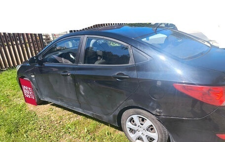 Hyundai Solaris II рестайлинг, 2013 год, 350 000 рублей, 11 фотография