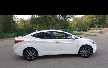 Hyundai Avante, 2013 год, 1 200 000 рублей, 5 фотография