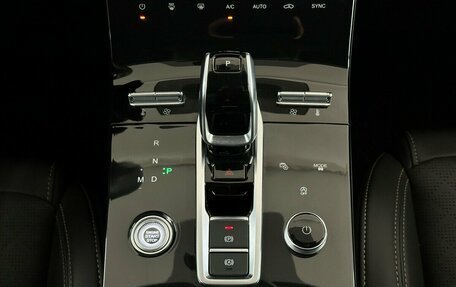 Chery Tiggo 8 Pro, 2021 год, 1 718 000 рублей, 11 фотография