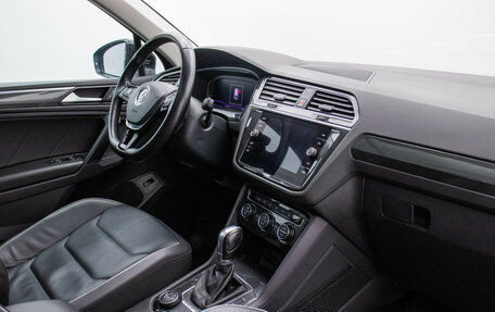 Volkswagen Tiguan II, 2019 год, 3 520 000 рублей, 11 фотография