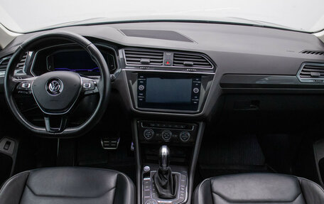 Volkswagen Tiguan II, 2019 год, 3 520 000 рублей, 14 фотография