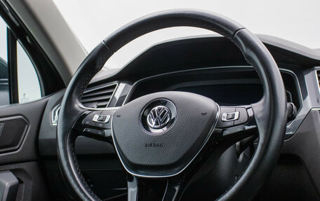 Volkswagen Tiguan II, 2019 год, 3 520 000 рублей, 16 фотография