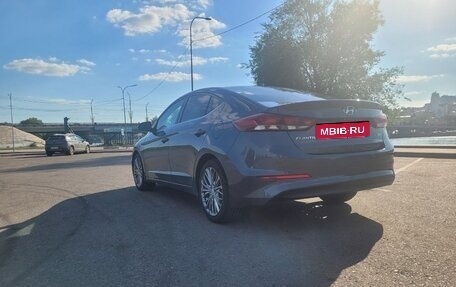 Hyundai Elantra VI рестайлинг, 2016 год, 1 270 000 рублей, 4 фотография