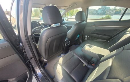Hyundai Elantra VI рестайлинг, 2016 год, 1 270 000 рублей, 11 фотография