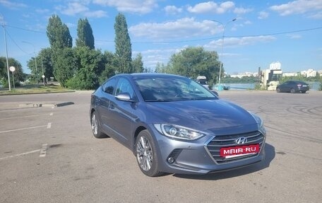 Hyundai Elantra VI рестайлинг, 2016 год, 1 270 000 рублей, 8 фотография