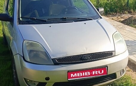 Ford Fiesta, 2005 год, 230 000 рублей, 1 фотография