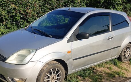 Ford Fiesta, 2005 год, 230 000 рублей, 2 фотография