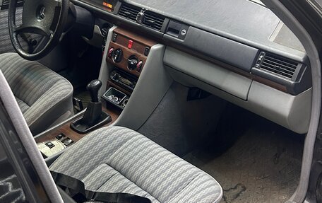 Mercedes-Benz W124, 1990 год, 350 000 рублей, 20 фотография