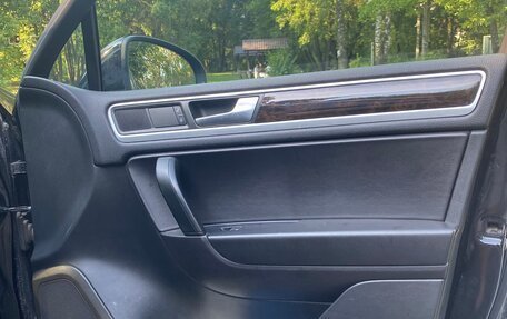 Volkswagen Touareg III, 2012 год, 2 849 000 рублей, 12 фотография