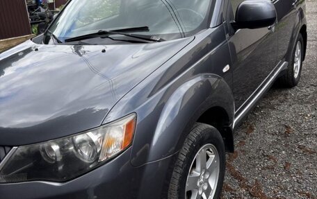 Mitsubishi Outlander III рестайлинг 3, 2007 год, 1 100 000 рублей, 1 фотография