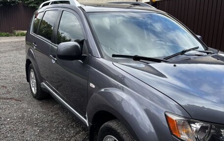 Mitsubishi Outlander III рестайлинг 3, 2007 год, 1 100 000 рублей, 5 фотография