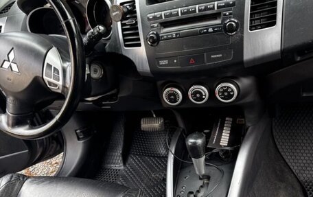 Mitsubishi Outlander III рестайлинг 3, 2007 год, 1 100 000 рублей, 6 фотография