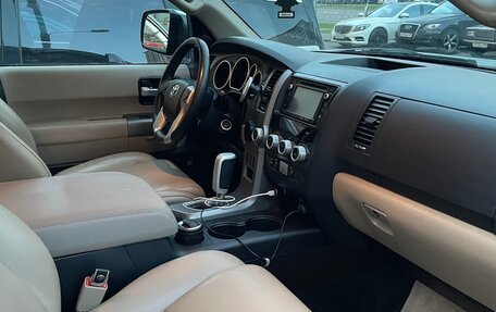 Toyota Sequoia II рестайлинг, 2015 год, 3 200 000 рублей, 6 фотография