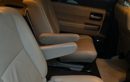 Toyota Sequoia II рестайлинг, 2015 год, 3 200 000 рублей, 7 фотография