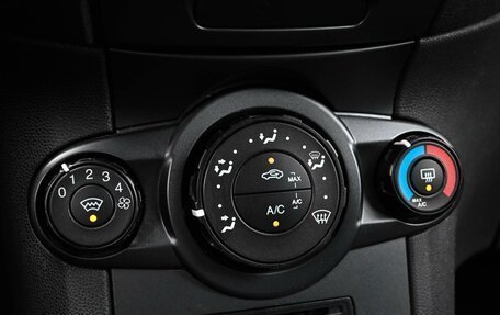 Ford Fiesta, 2018 год, 789 000 рублей, 19 фотография