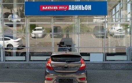 Hyundai Solaris II рестайлинг, 2011 год, 799 000 рублей, 5 фотография