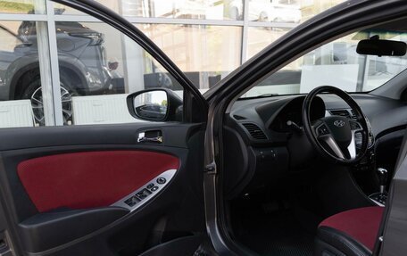 Hyundai Solaris II рестайлинг, 2011 год, 799 000 рублей, 6 фотография