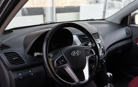 Hyundai Solaris II рестайлинг, 2011 год, 799 000 рублей, 8 фотография