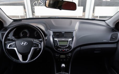 Hyundai Solaris II рестайлинг, 2011 год, 799 000 рублей, 12 фотография