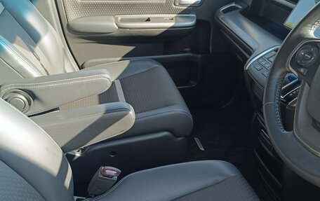Honda Stepwgn IV, 2020 год, 2 550 000 рублей, 11 фотография