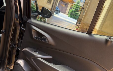 Chevrolet Trax, 2023 год, 2 040 000 рублей, 21 фотография