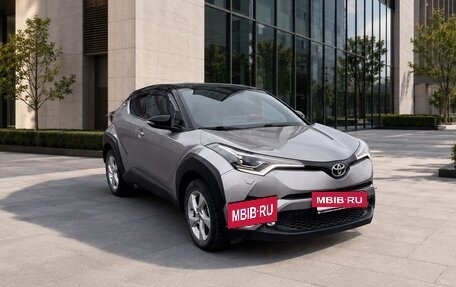 Toyota C-HR I рестайлинг, 2018 год, 2 020 000 рублей, 4 фотография
