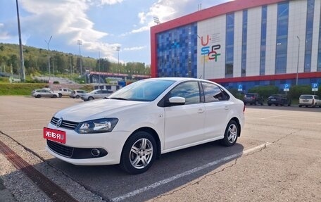Volkswagen Polo VI (EU Market), 2013 год, 850 000 рублей, 2 фотография