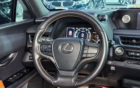 Lexus UX I, 2021 год, 4 050 000 рублей, 7 фотография