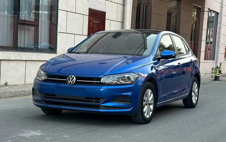 Volkswagen Polo, 2021 год, 990 006 рублей, 1 фотография