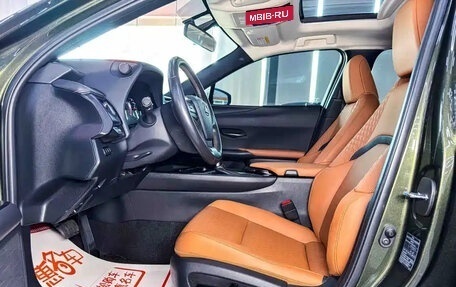 Lexus UX I, 2021 год, 4 050 000 рублей, 6 фотография