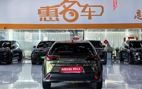 Lexus UX I, 2021 год, 4 050 000 рублей, 19 фотография