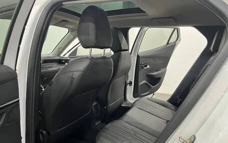 Peugeot 2008 II, 2022 год, 1 250 006 рублей, 7 фотография