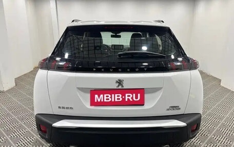 Peugeot 2008 II, 2022 год, 1 250 006 рублей, 6 фотография