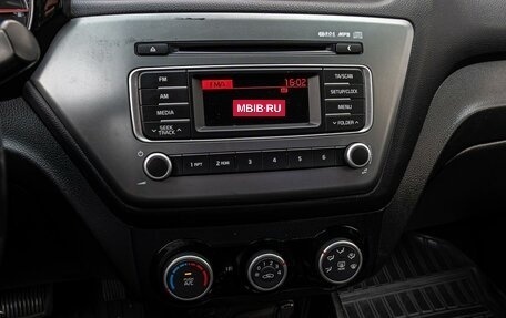 KIA Rio III рестайлинг, 2016 год, 997 000 рублей, 13 фотография