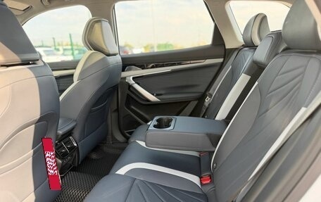 Geely Atlas, 2024 год, 3 199 000 рублей, 31 фотография