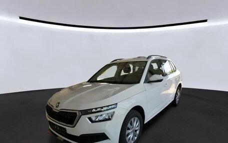 Skoda Kamiq I, 2022 год, 1 562 000 рублей, 1 фотография