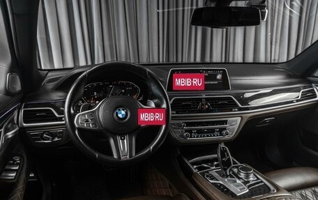 BMW 7 серия, 2019 год, 6 499 000 рублей, 14 фотография
