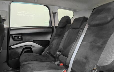 Mitsubishi Outlander III рестайлинг 3, 2007 год, 1 050 000 рублей, 16 фотография