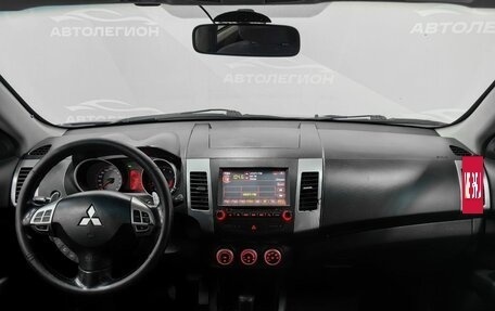 Mitsubishi Outlander III рестайлинг 3, 2007 год, 1 050 000 рублей, 9 фотография