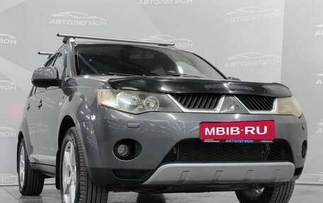 Mitsubishi Outlander III рестайлинг 3, 2007 год, 1 050 000 рублей, 27 фотография