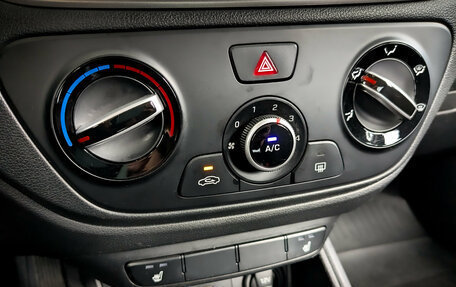 Hyundai Solaris II рестайлинг, 2022 год, 1 855 000 рублей, 25 фотография