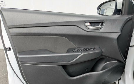 Hyundai Solaris II рестайлинг, 2022 год, 1 855 000 рублей, 19 фотография